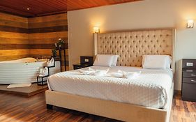 Hotel California Urubamba